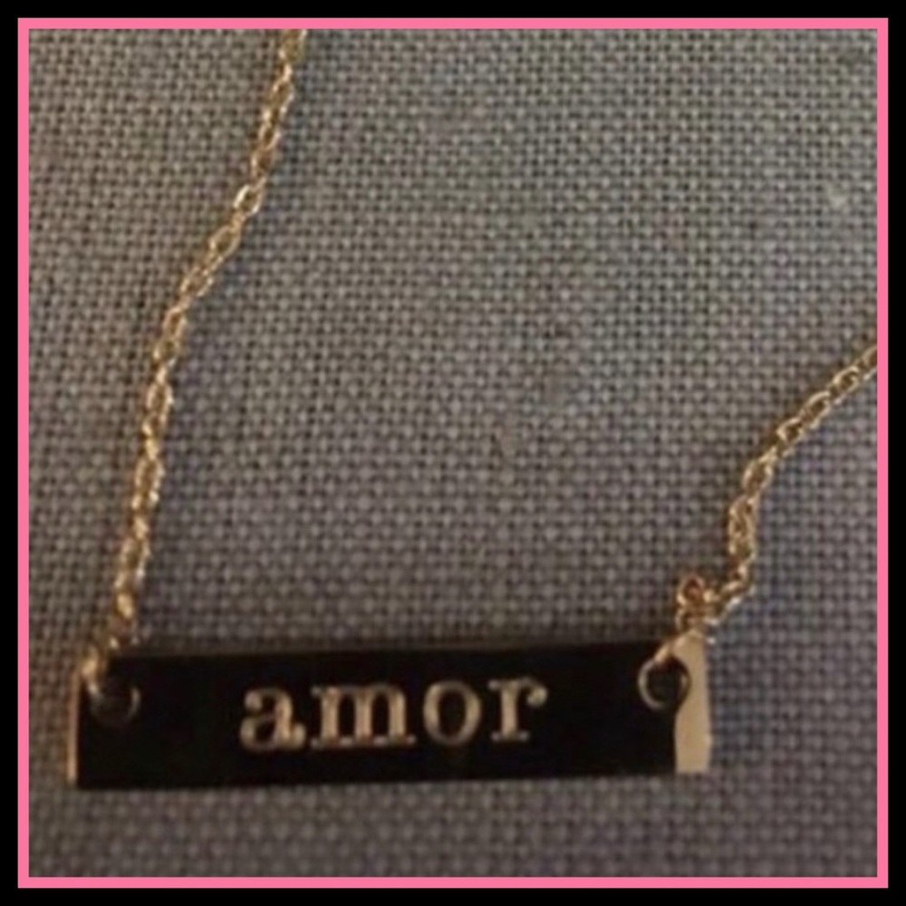 BN Southhill Designs AMOUR Gold-Tone Bar Necklace - Picture 1 of 1